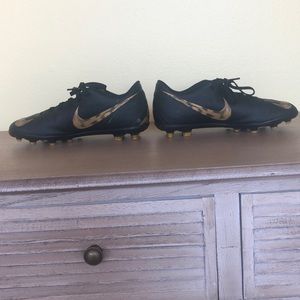 Size 4 Youth Soccer Cleats